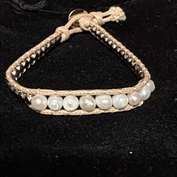 pink house Jewelry - Beaded Bracelet